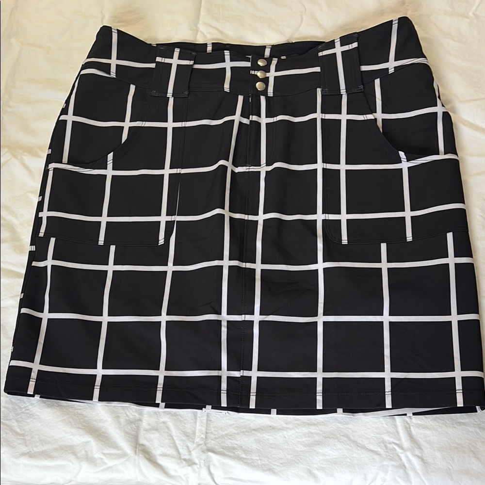 Jofit Black and White Golf Mini Skirt Womens size 8